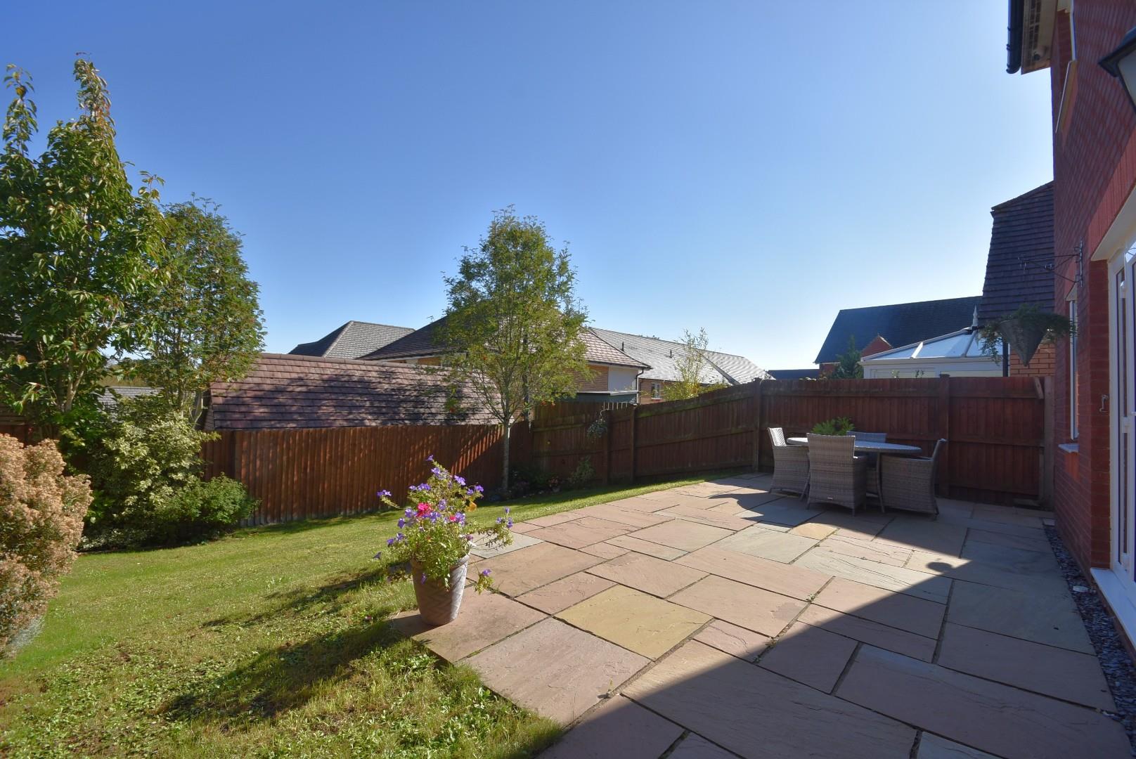 76 Burdons Close, Wenvoe, CF5 6FE